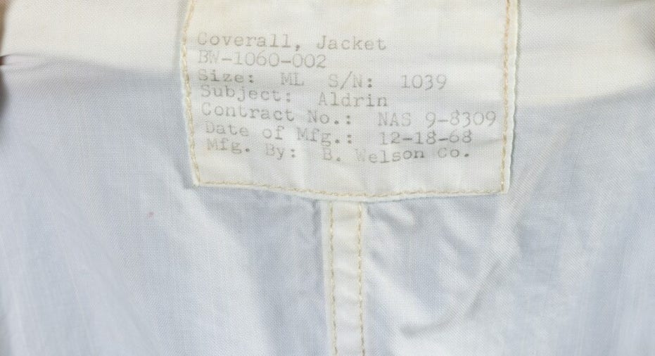 Buzz Aldrin's jacket, inside description