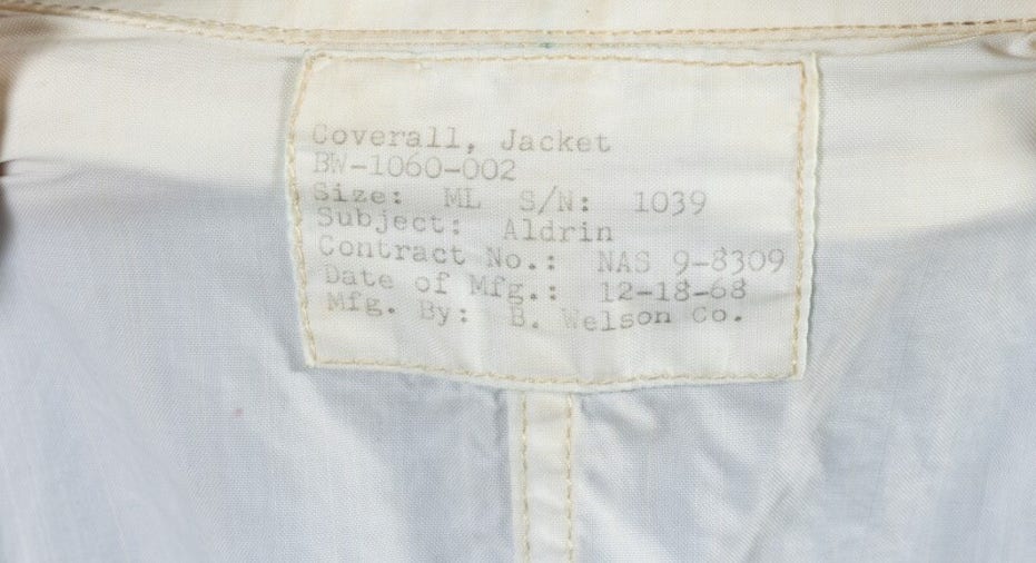 Buzz Aldrin's jacket, inside description