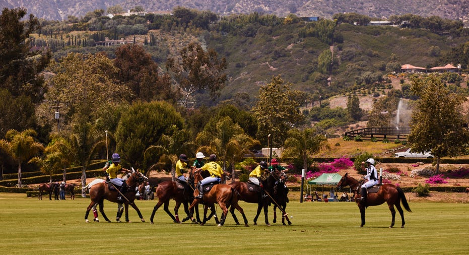 polo players at cancha de estrellas