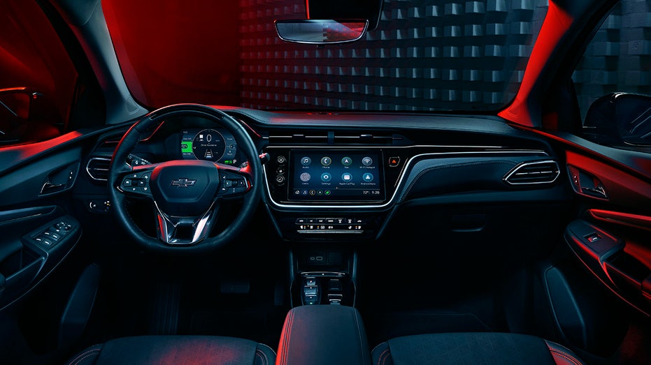 Chevrolet Bolt EUV cabin