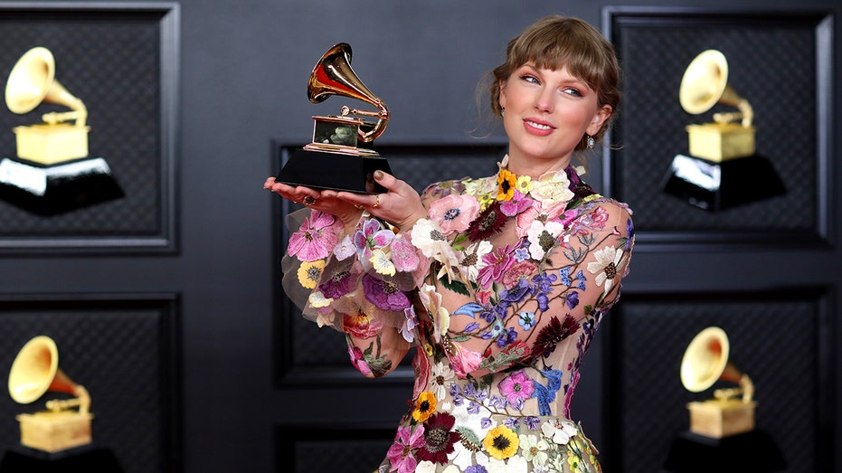 Taylor Swift Grammys