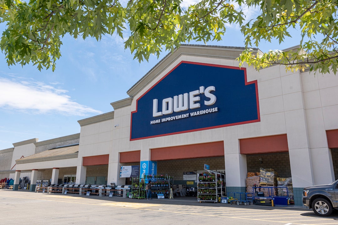 Lowe's helping hourly frontline employees fight inflation with 55M in