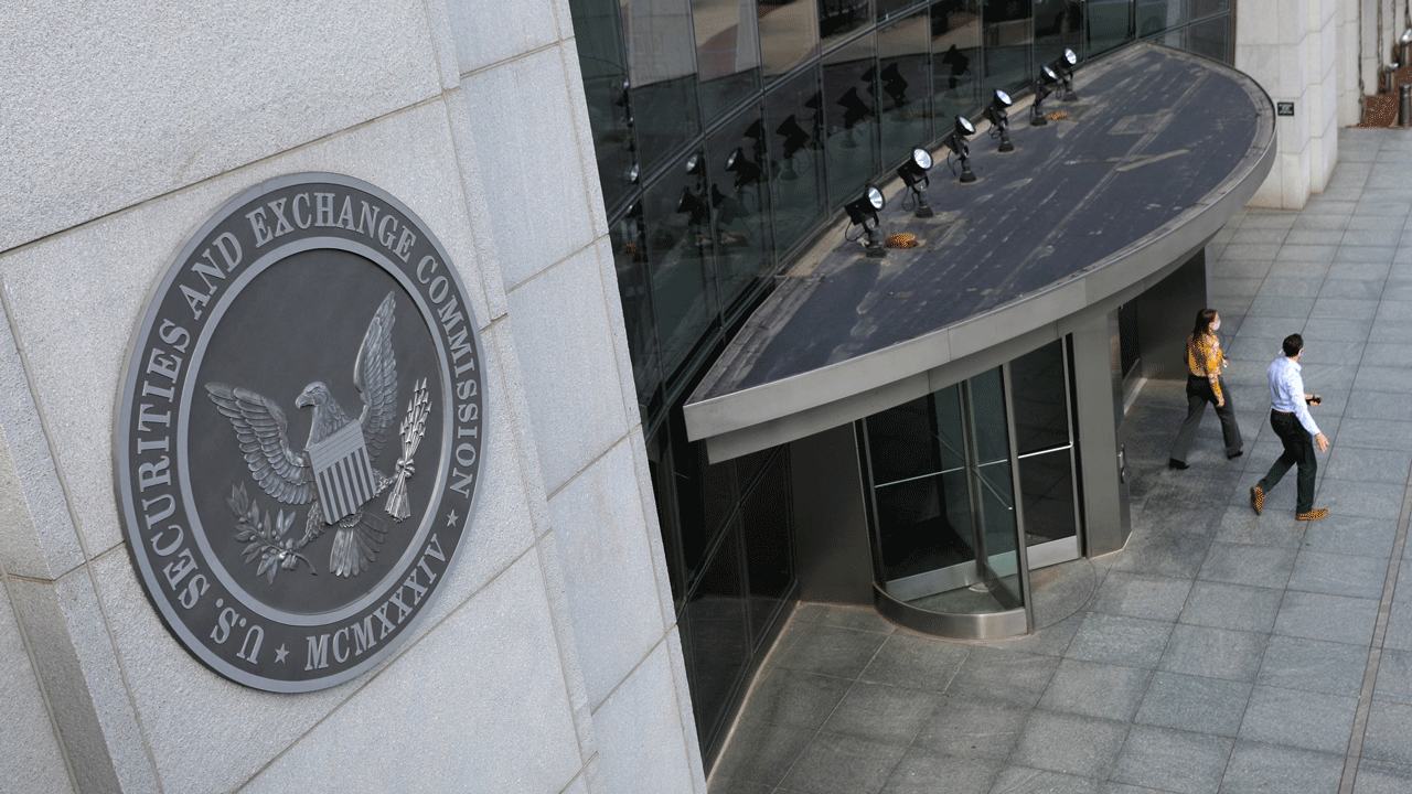SEC, stock exchange officials meet ahead of potential spot bitcoin ETF  approval | Fox Business