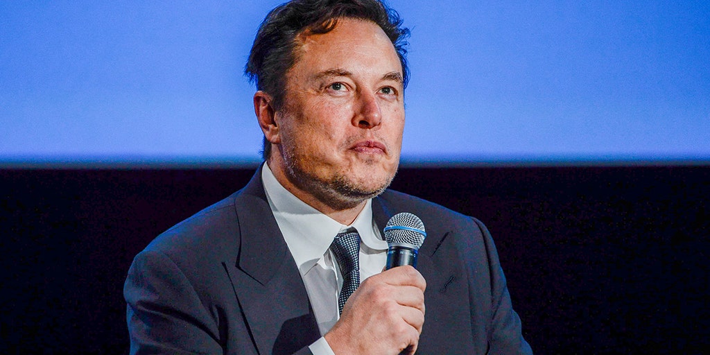 Elon Musk reportedly ordered company-wide layoffs at Twitter - Vimarsana News