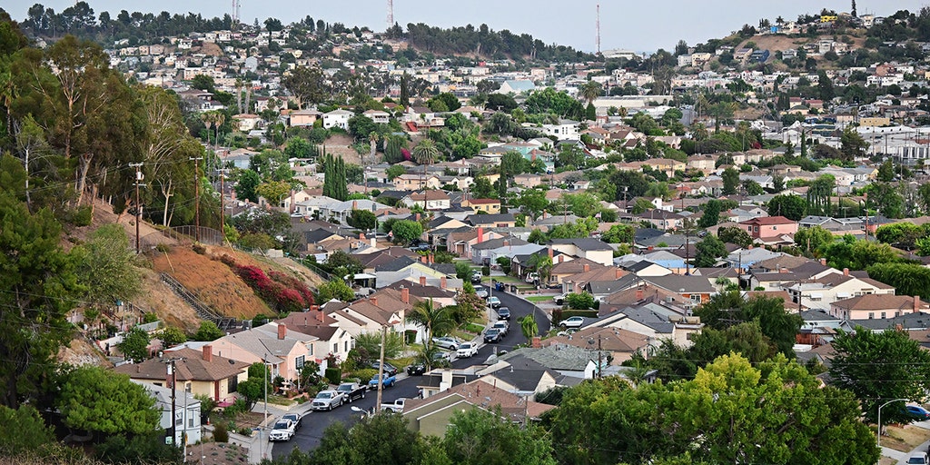 Home sale cancellations surge to another 2-year high as buyers pull back - Vimarsana News