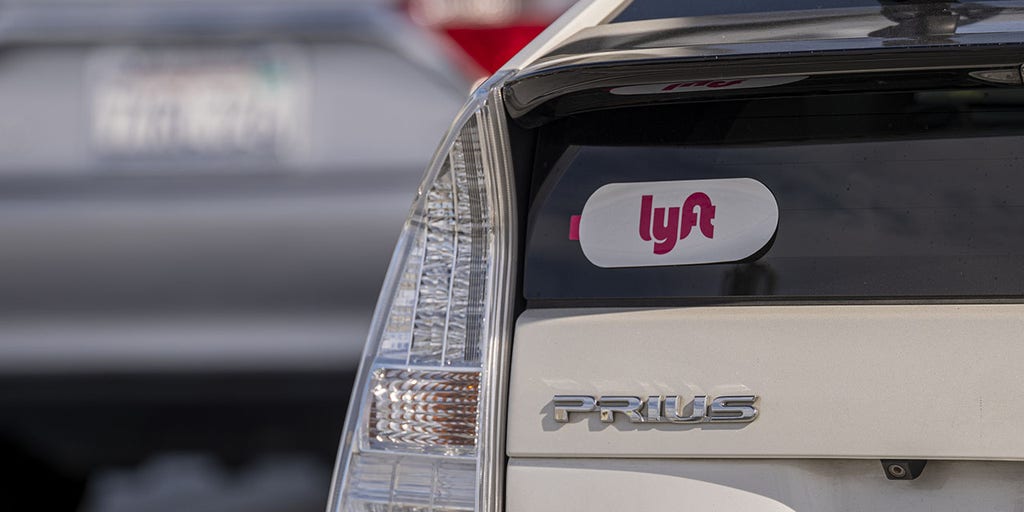 Lyft laying off nearly 700 workers - Vimarsana News