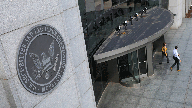 SEC holds calls with spot bitcoin ETF hopefuls as possible approval nears