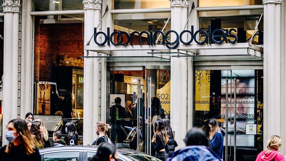 Bloomingdale's Accidentally Gave Shoppers Up To $25,000 in Store Credit -  Racked