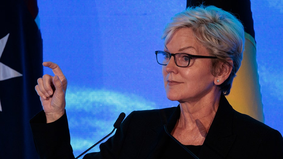 Jennifer Granholm at podium