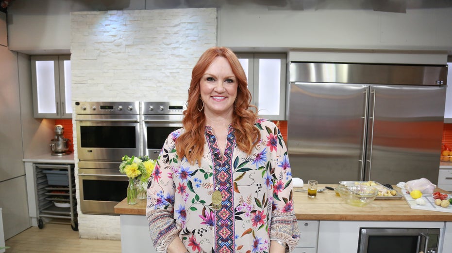 Ree Drummond Launches Pioneer Woman Wallpaper on Walmart.com