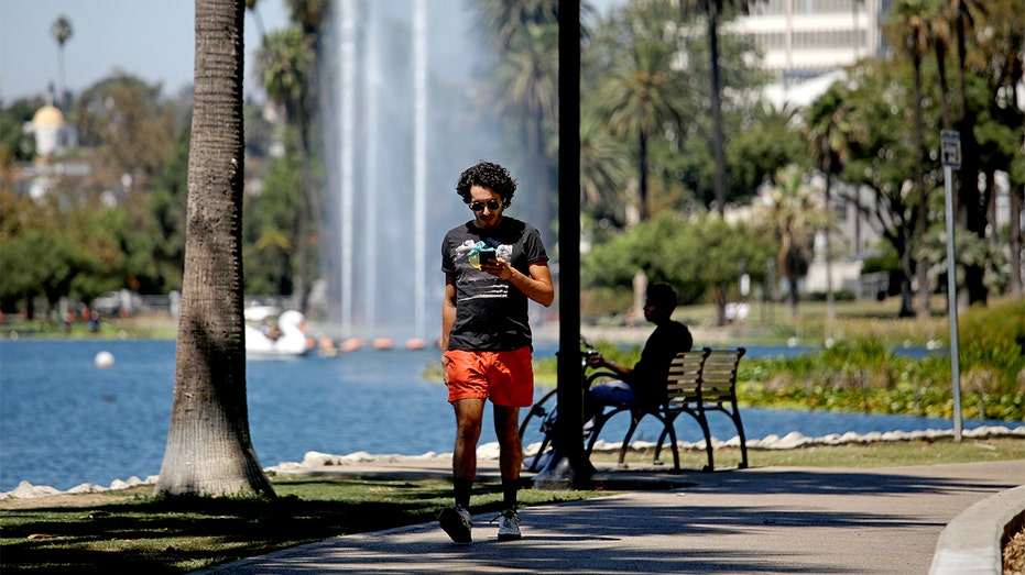 Los Angeles pedestrian walks in Echo Park