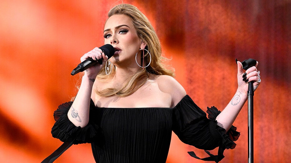Adele performance