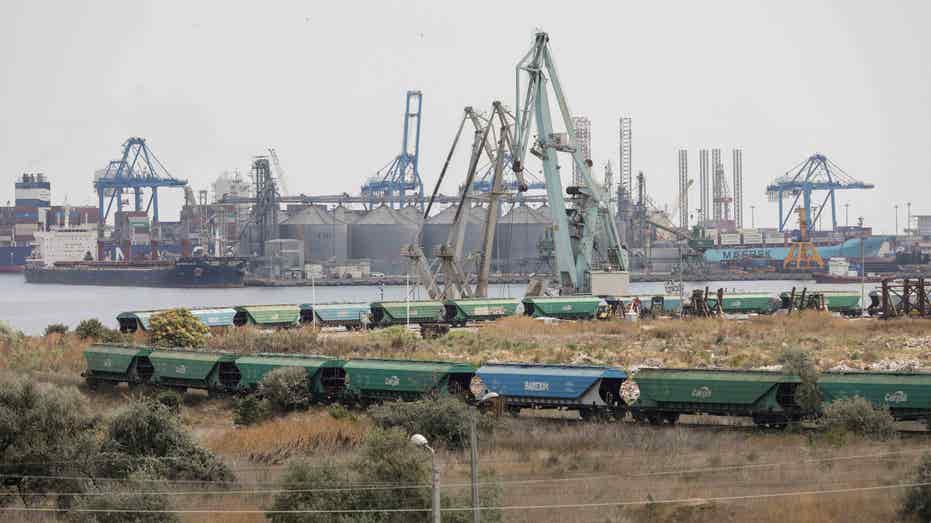 Ukrainian grain entering Romanian port
