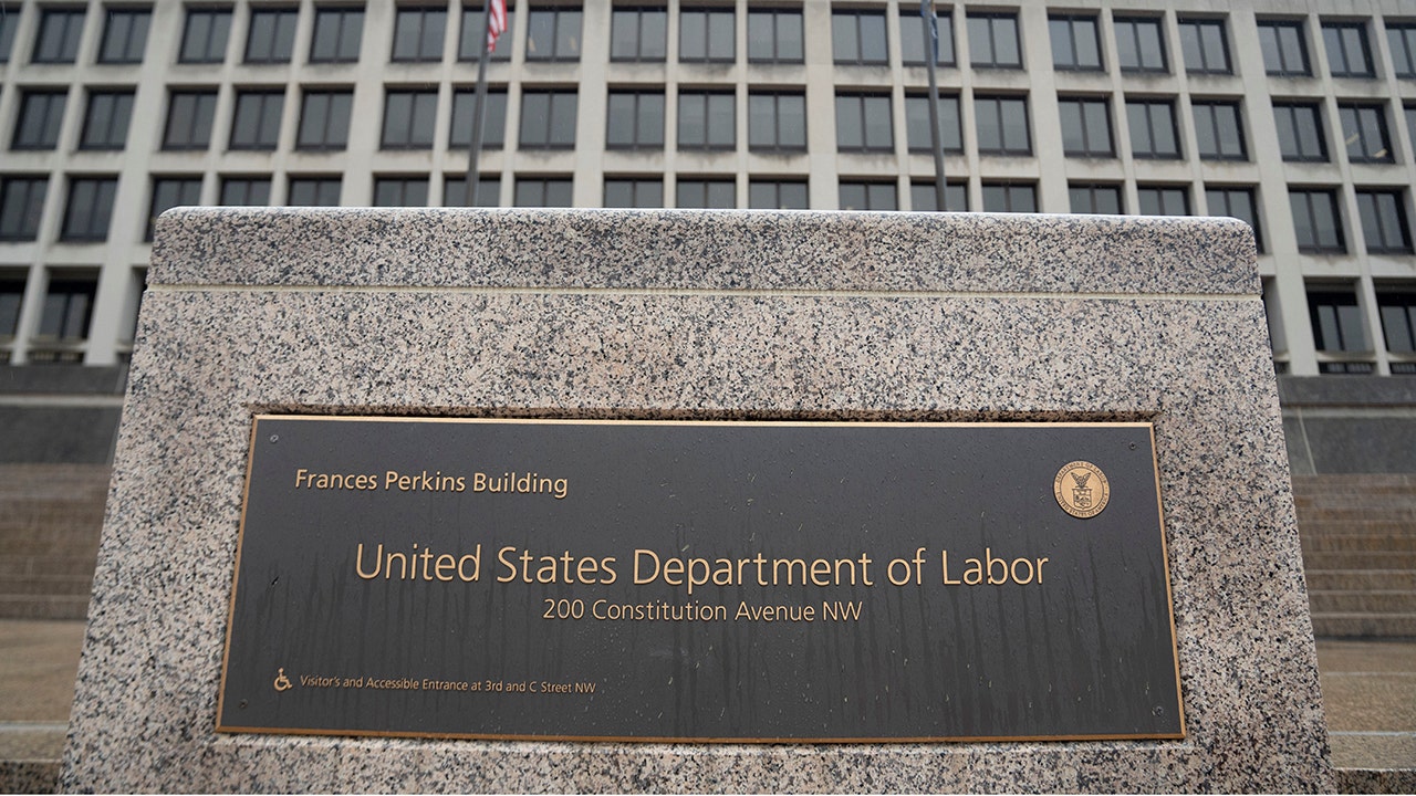 Department of Labor IG suspects more than $45B in fraudulent UI claims handed out during pandemic - Fox Business