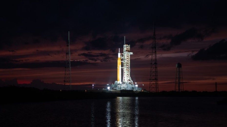 Cohete del Sistema de Lanzamiento Espacial (SLS) de la NASA