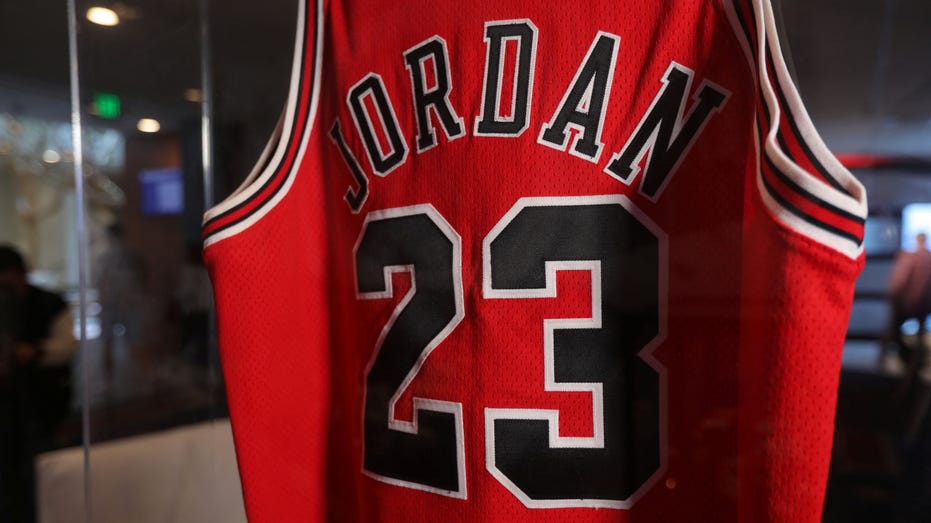 Michael Jordan 1998 NBA Finals jersey at auction