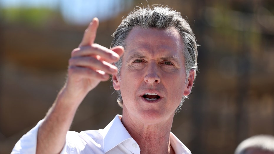 Gubernur Gavin Newsom