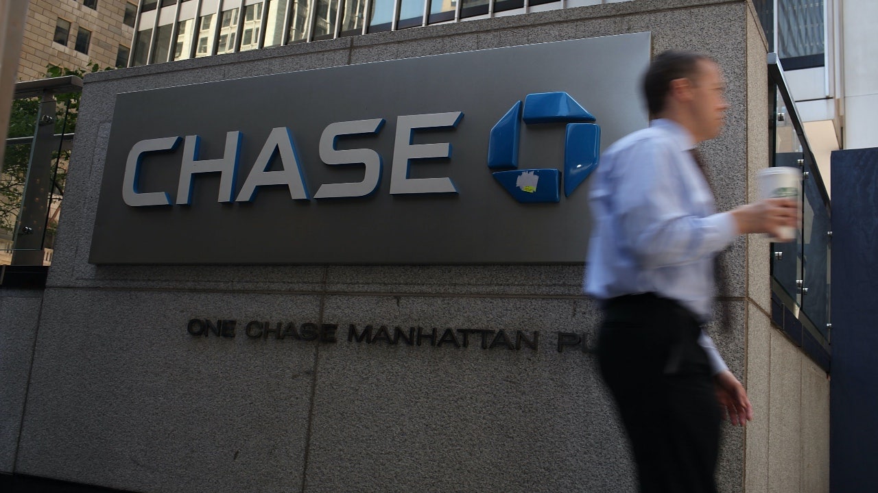 JPMorgan Chase allowing certain customers early access to direct ...