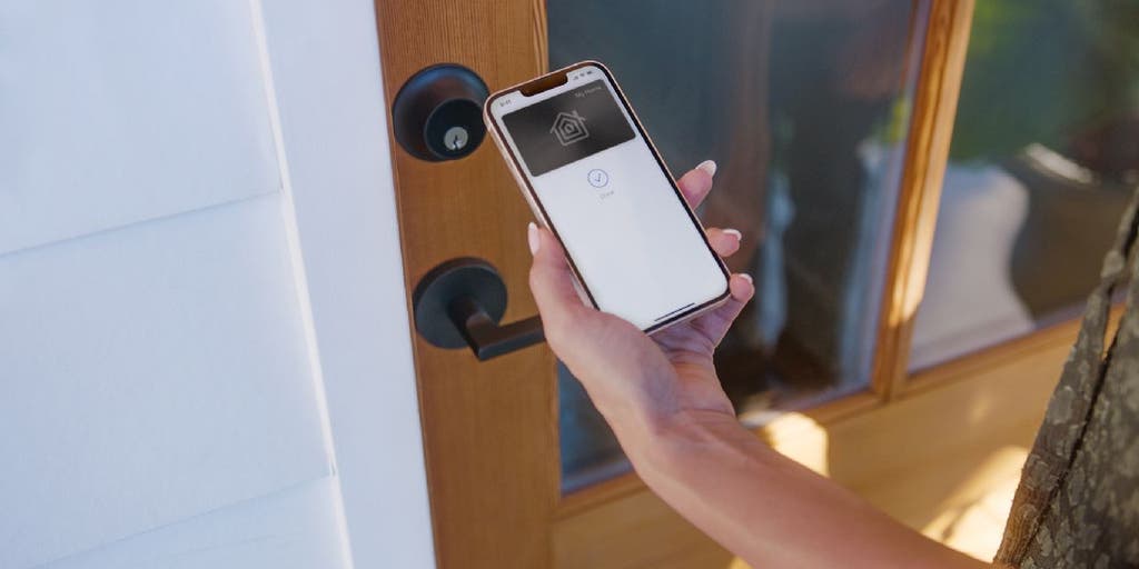 Apple gets exclusive smart door lock made for iPhone or Apple Watch users - Vimarsana News