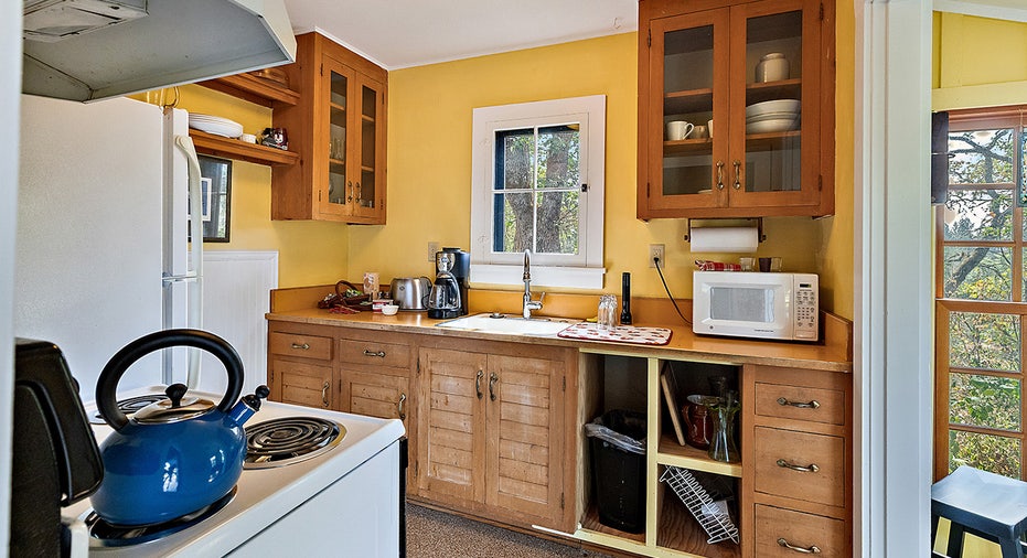 Guest house kitchen