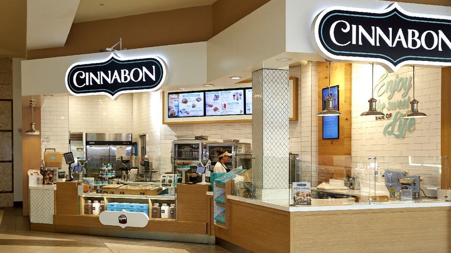 Side view of Cinnabon storefront