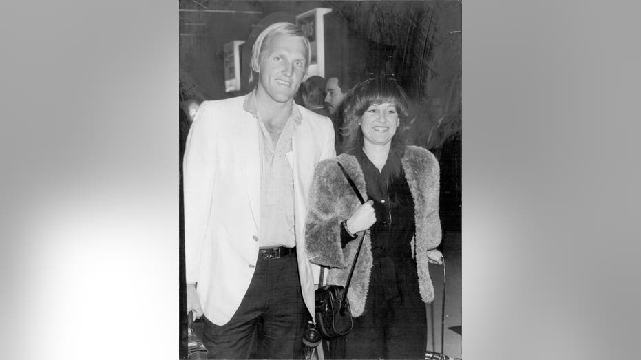 Greg Norman, Laura Andrassy