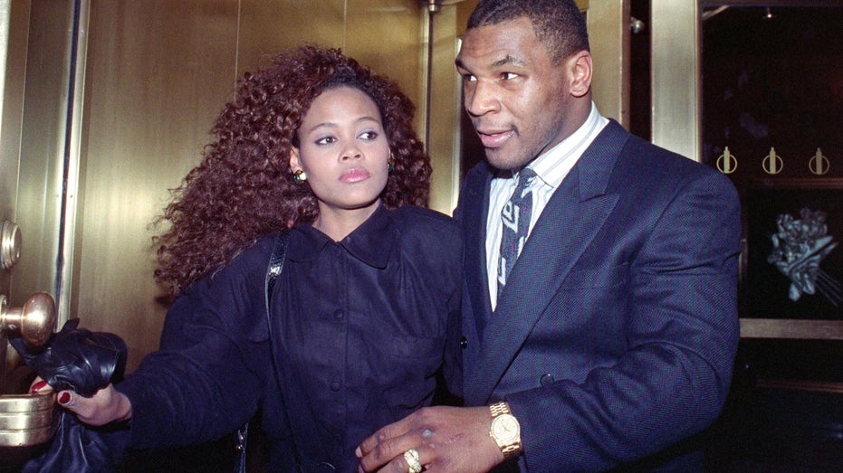 Mike Tyson, Robin Givens