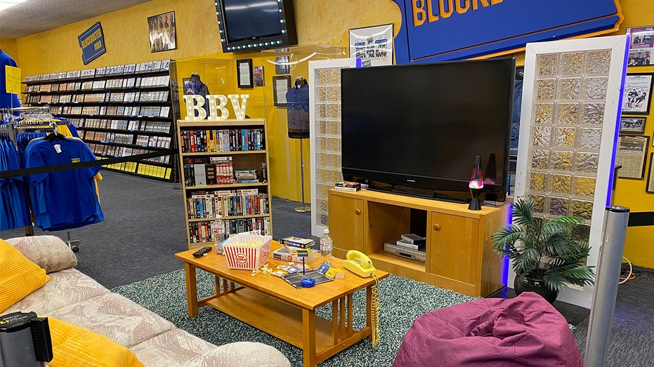 blockbuster living room near