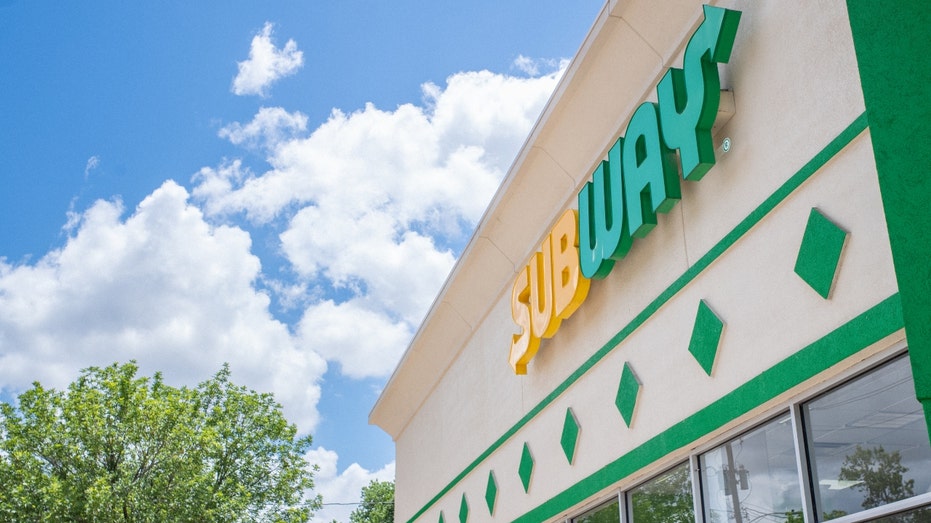 Subway closed more than 500 US stores in 2022 report Fox Business