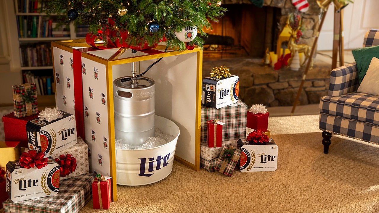Miller Lite to include Christmas tree keg stand as part of holiday collection