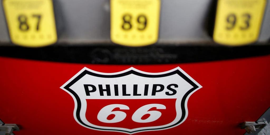 Refiner Phillips 66 to boost investor returns by up to $12B - Vimarsana News