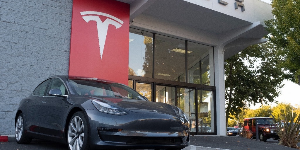 Zoom announces software will be available in new Tesla models - Vimarsana News