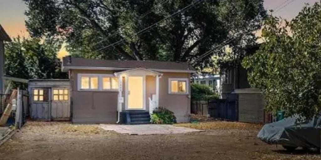 This 480-Square-Foot Shed Became a Guest House with a Gourmet Kitchen