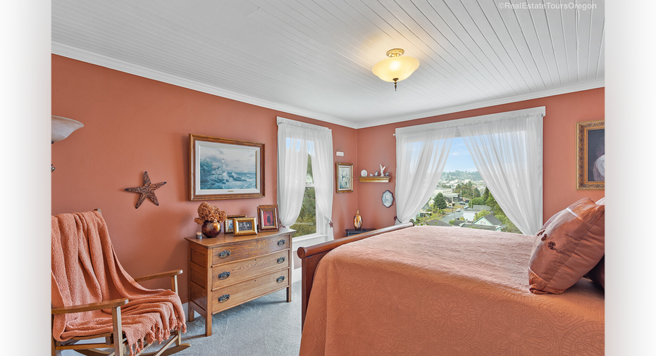 'The Goonies' house bedroom