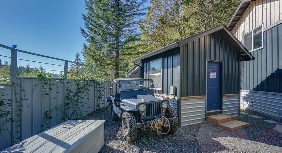 Jurassic Retreat jeep and tool shed