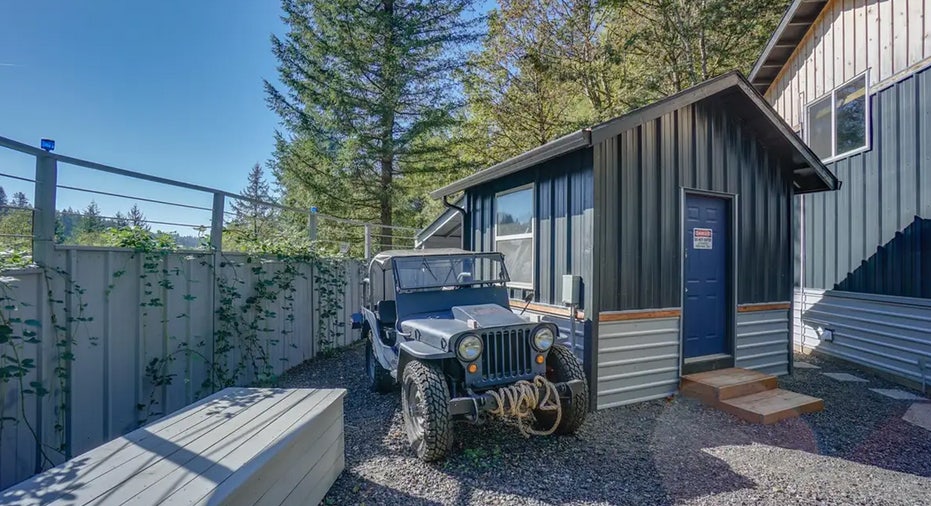 Jurassic Retreat jeep and tool shed