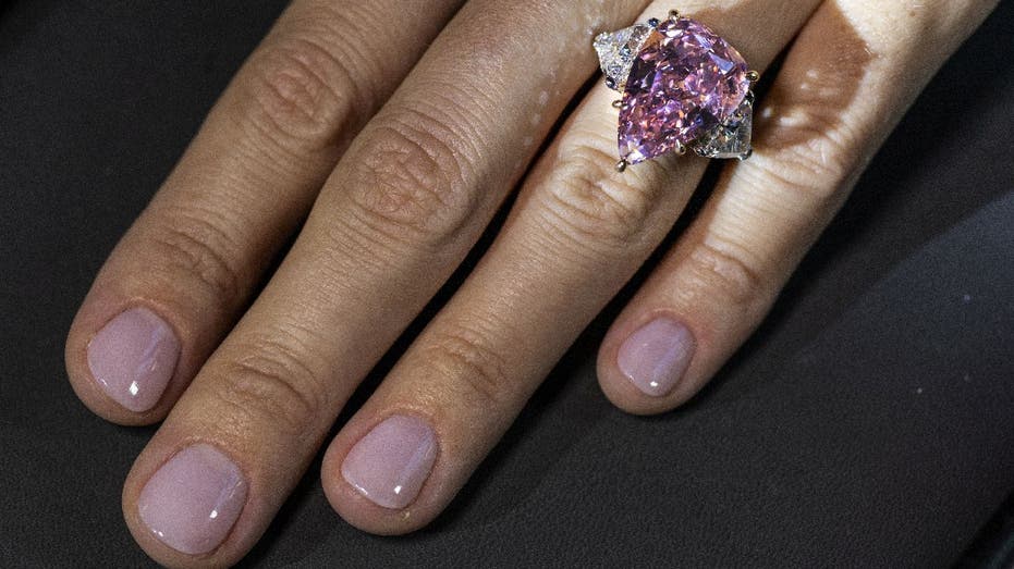 18-carat pink diamond could fetch up to $35M at auction