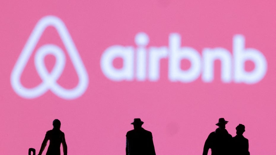 Airbnb Under Fire For Suspected Carbon Monoxide Deaths, Face Wrongful ...