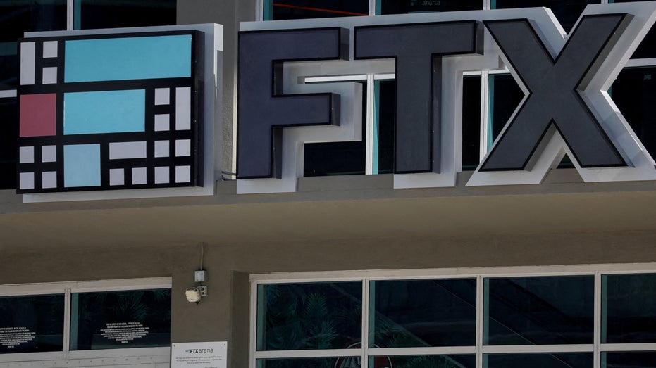 logotipo de FTX