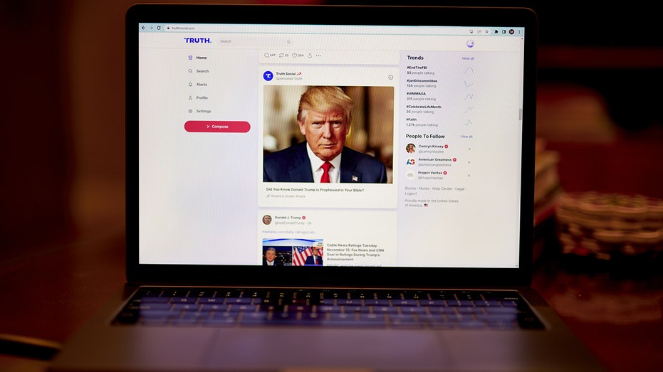 Elon Musk asks users if Donald Trump should be allowed to return to Twitter, millions quickly respond