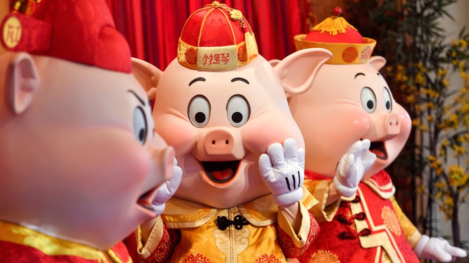 The Three Little Pigs during Lunar New Year in California Adventure
