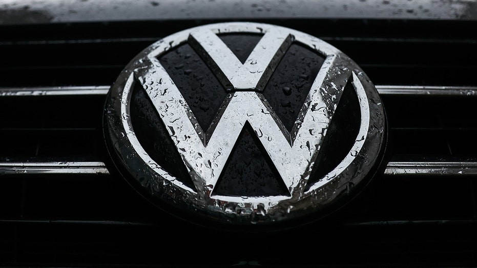 VW emblem