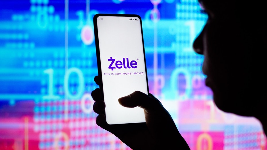 Zelle logo smartphone app
