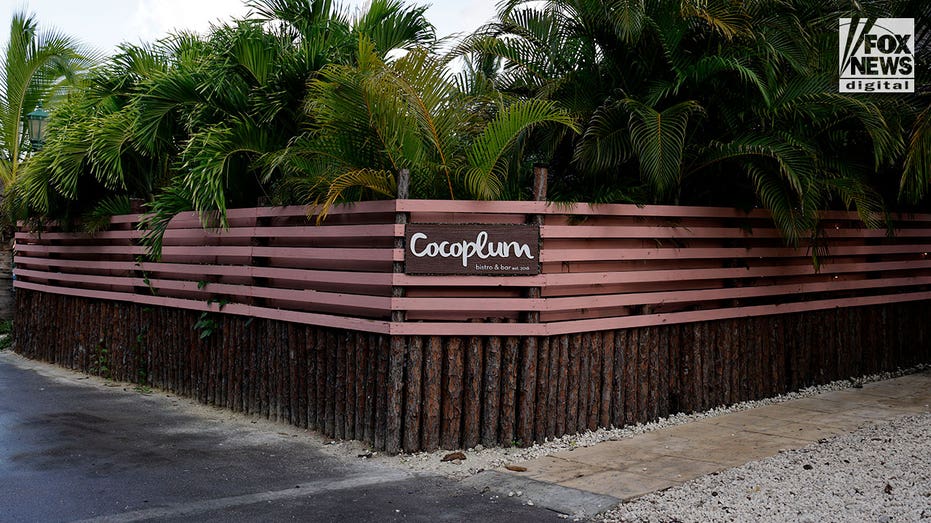 Cocoplum sign