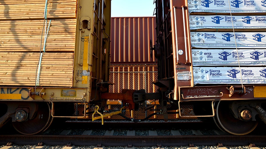 rail strike freight