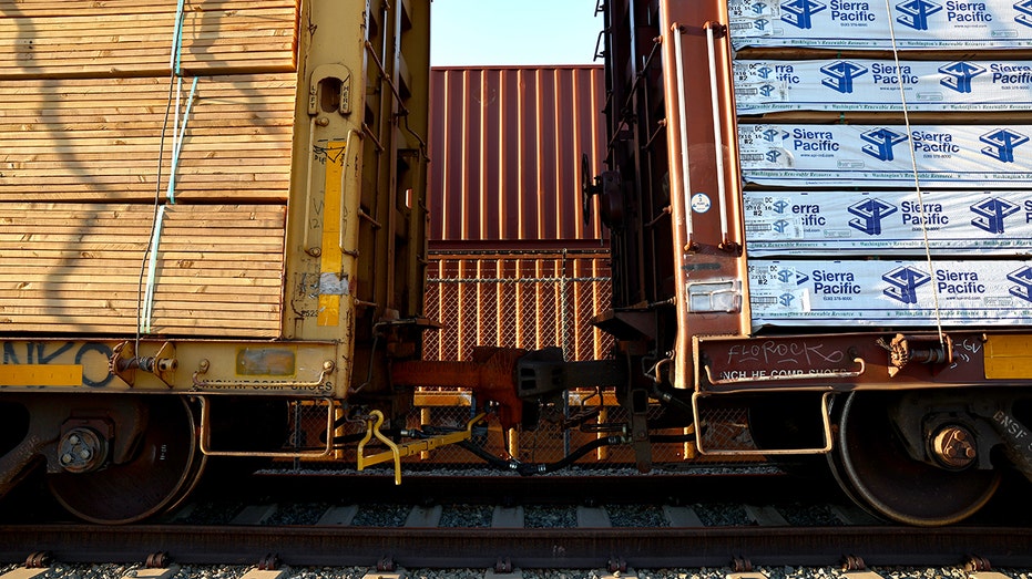 rail strike freight