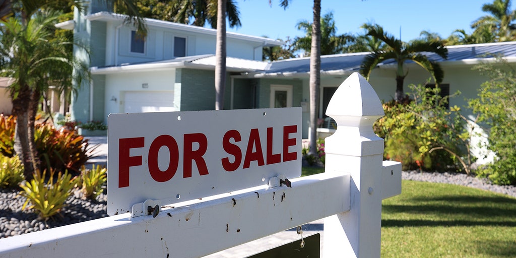 Gov. Ron DeSantis takes steps to 'help the average person' afford a home: Real estate expert - Vimarsana News