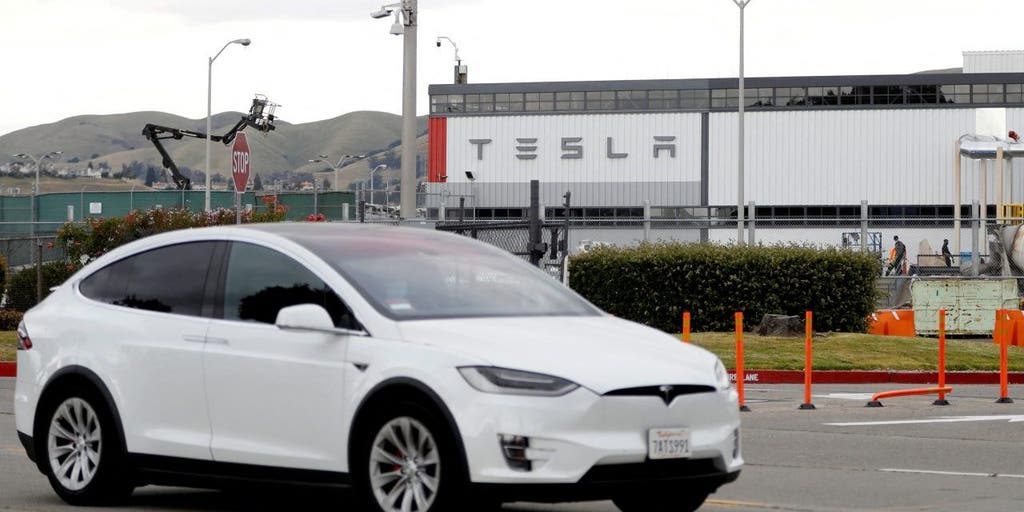 Tesla sends Shanghai boss and aides to jumpstart US output - Vimarsana News