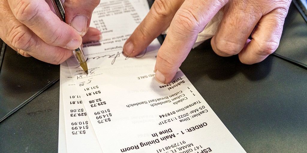 pay-credit-card.jpg?ve=1&tl=1