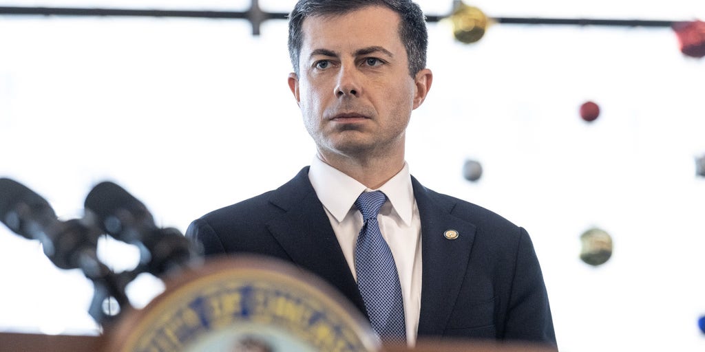 Buttigieg calls for safety reforms after Ohio train derailment - Vimarsana News